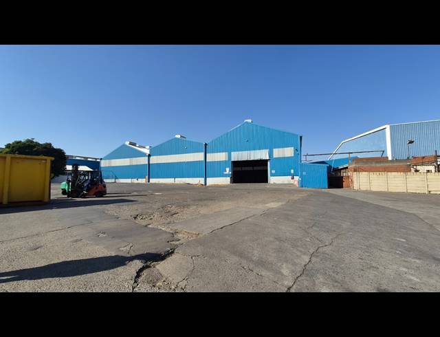 2,641M² WAREHOUSE TO LET IN LILIANTON
